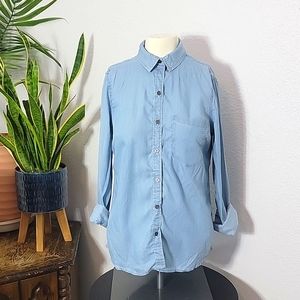 NWT Small Blue Long Sleeve Button up, relaxed fit soft and comfy